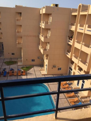Tiba resort/ pool/ kitchen/ near to el gouna